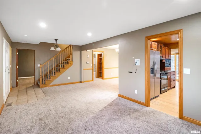 $210,000 | 7905 North Galena Road, Peoria, IL 61614