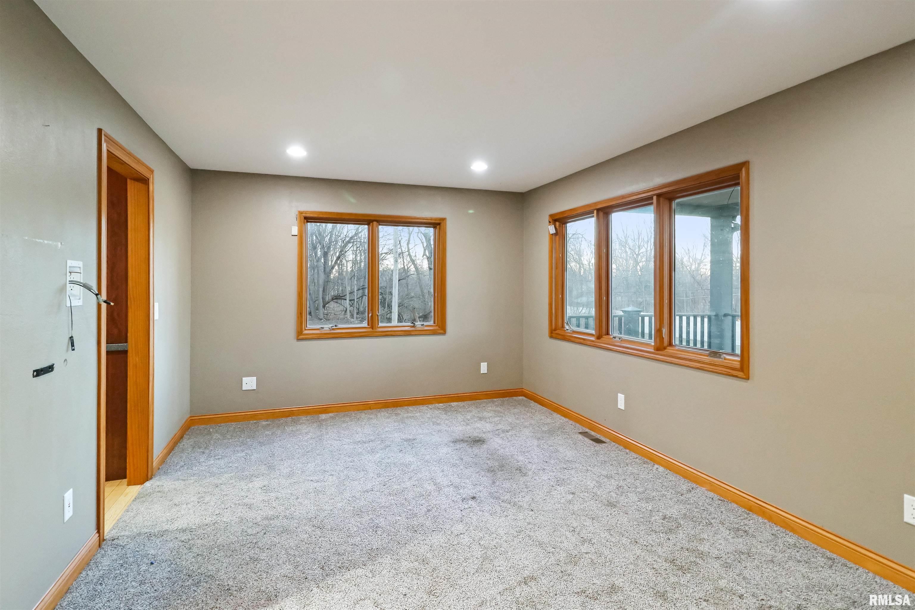 7905 North Galena Road Peoria, IL 61614 - Photo 10 of 34