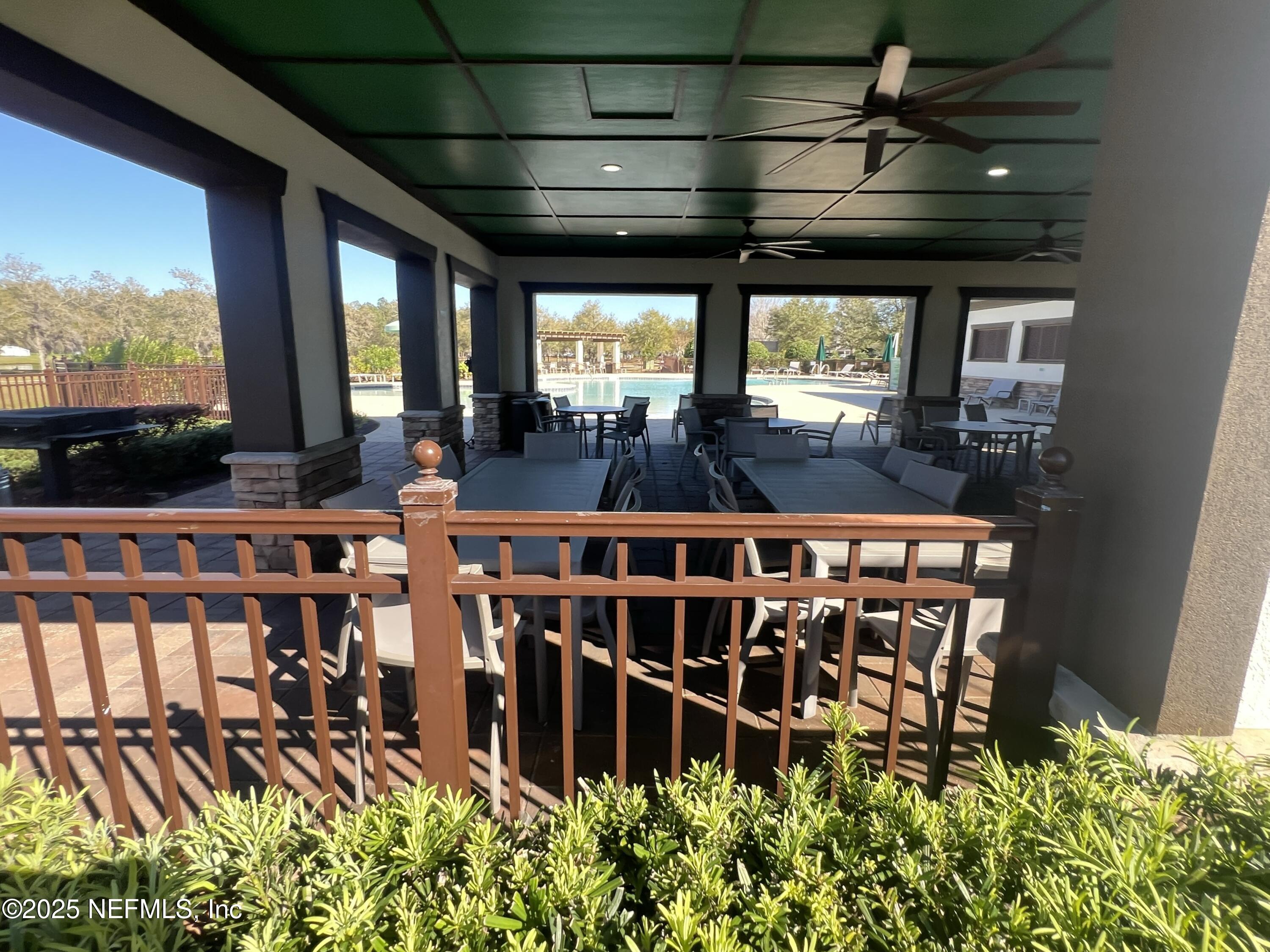 630 Glendale Lane Orange Park, FL 32065 - Photo 32 of 35 20250317_205408395_iOS