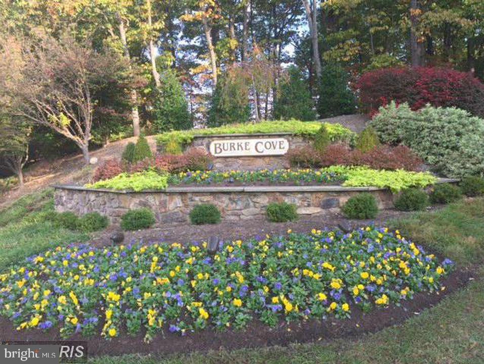 5800 Cove Landing Road, Unit 303 Burke, VA 22015 - Photo 3 of 25 Burke Cove, nestled in park like setting