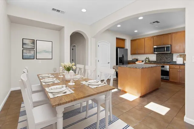 $565,000 | 1067 Sallie Lane, Tracy, CA 95376