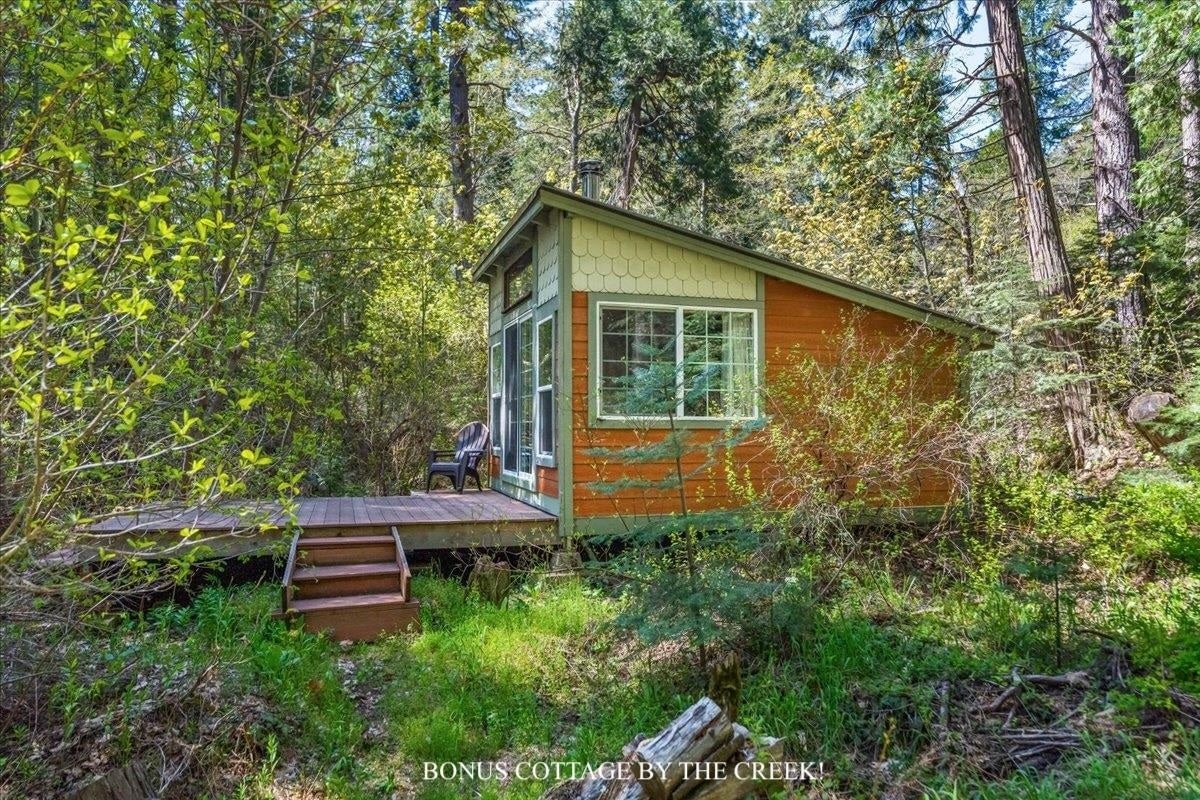 1405 Audubon Road Mount Shasta, CA 96067 - Photo 43 of 49 Gallery Image 43