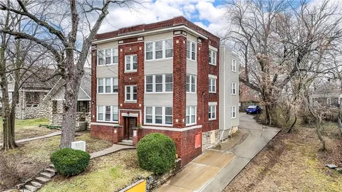 $705,000 | 4226 Locust Street, Kansas City, MO 64110