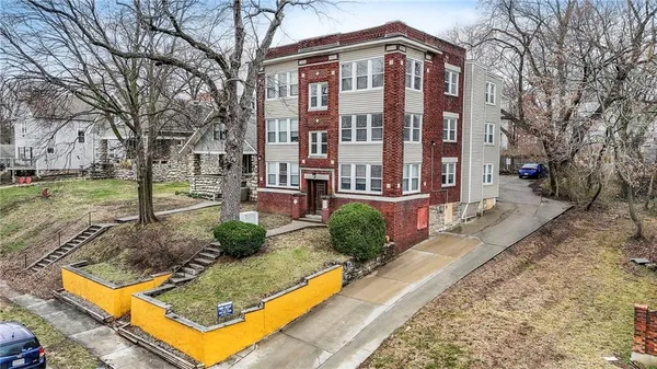 $705,000 | 4226 Locust Street, Kansas City, MO 64110