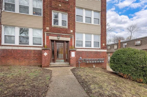 $705,000 | 4226 Locust Street, Kansas City, MO 64110