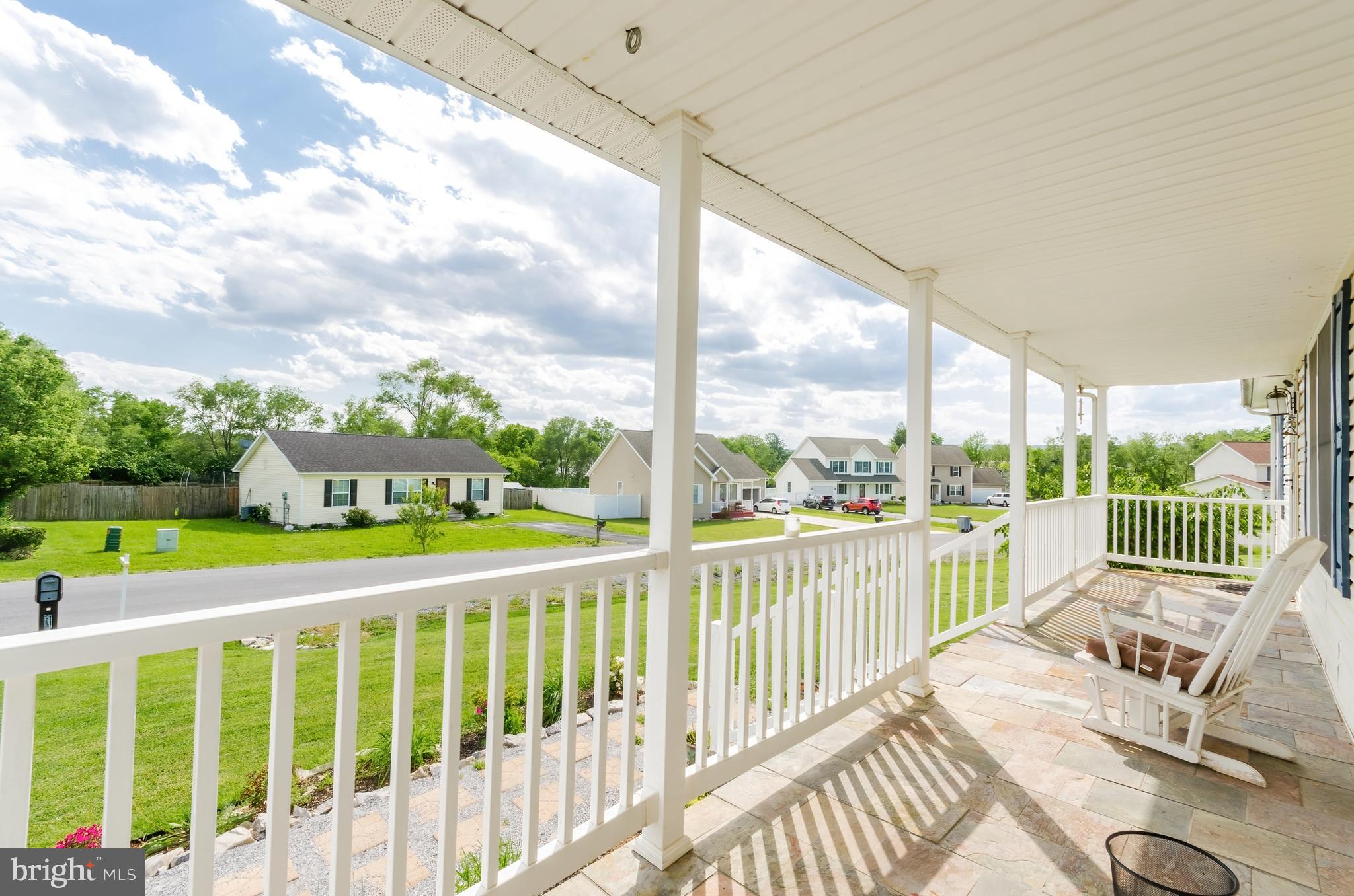 655 North Teal Road Martinsburg, WV 25405 - Photo 6 of 43