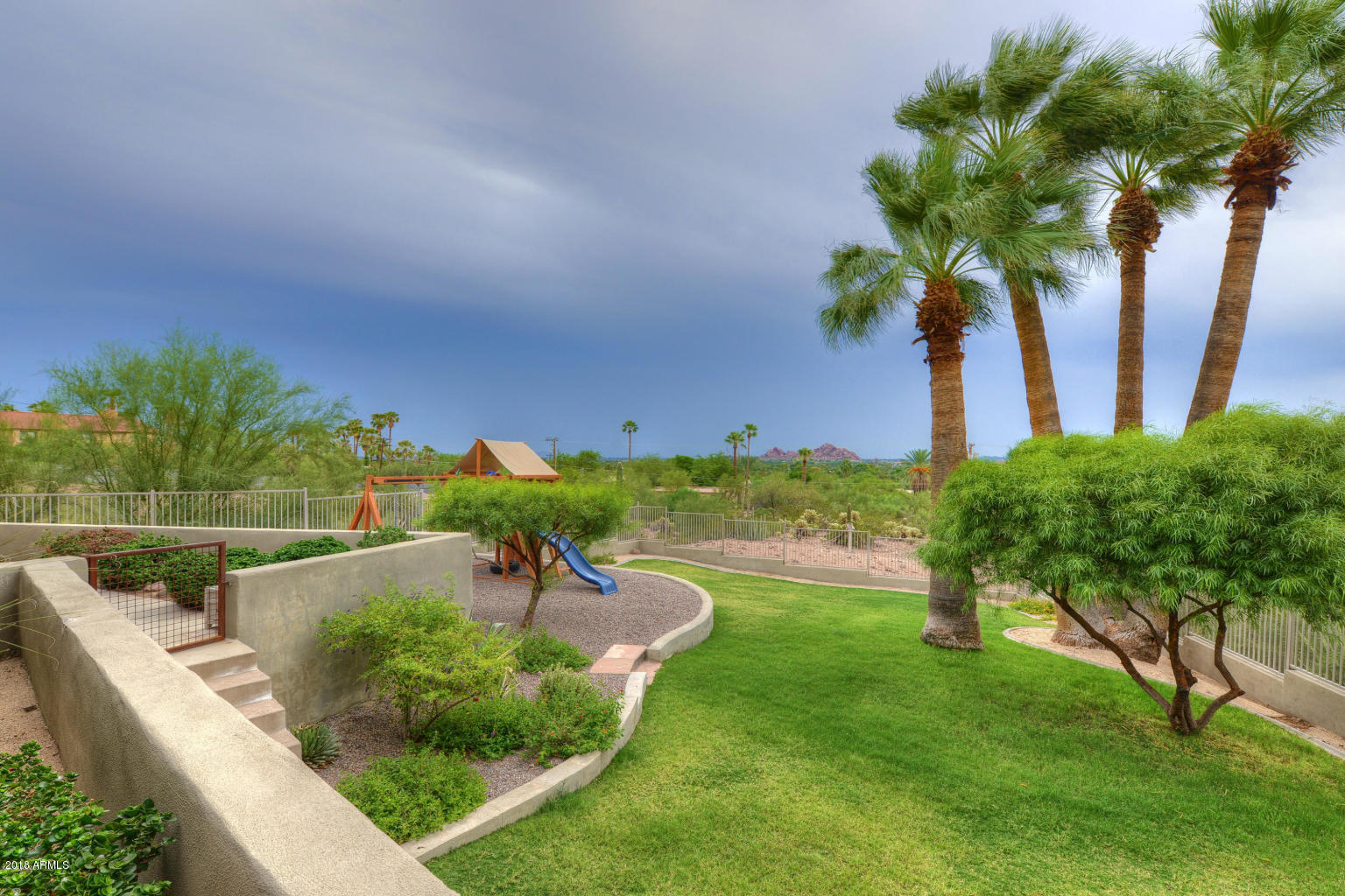 5555 East Rockridge Road Phoenix, AZ 85018 - Photo 24 of 26 21