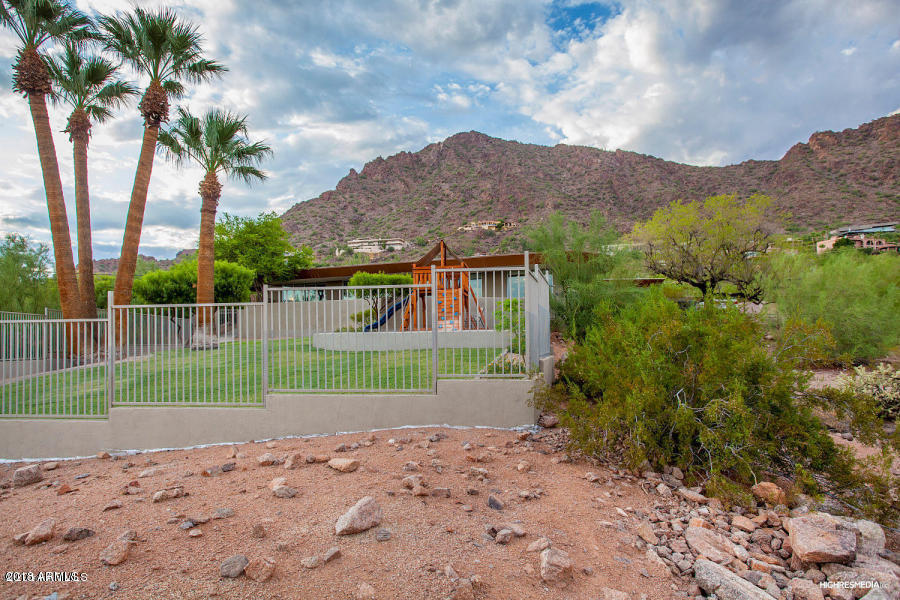 5555 East Rockridge Road Phoenix, AZ 85018 - Photo 25 of 26 26