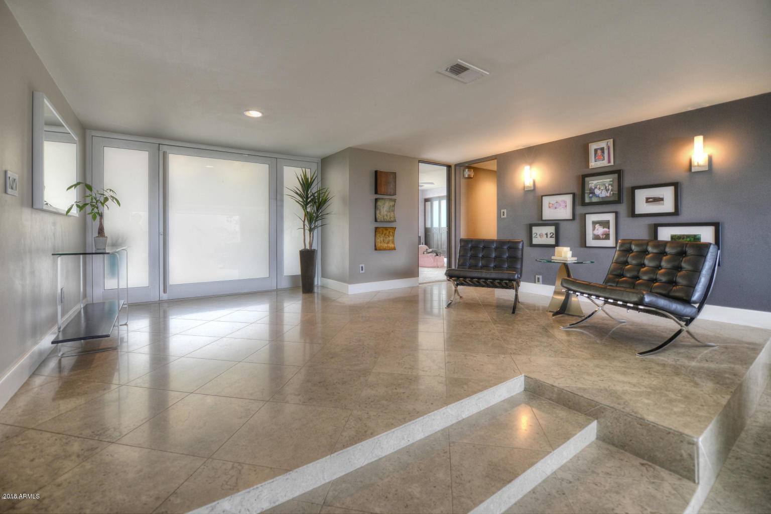 5555 East Rockridge Road Phoenix, AZ 85018 - Photo 3 of 26 4