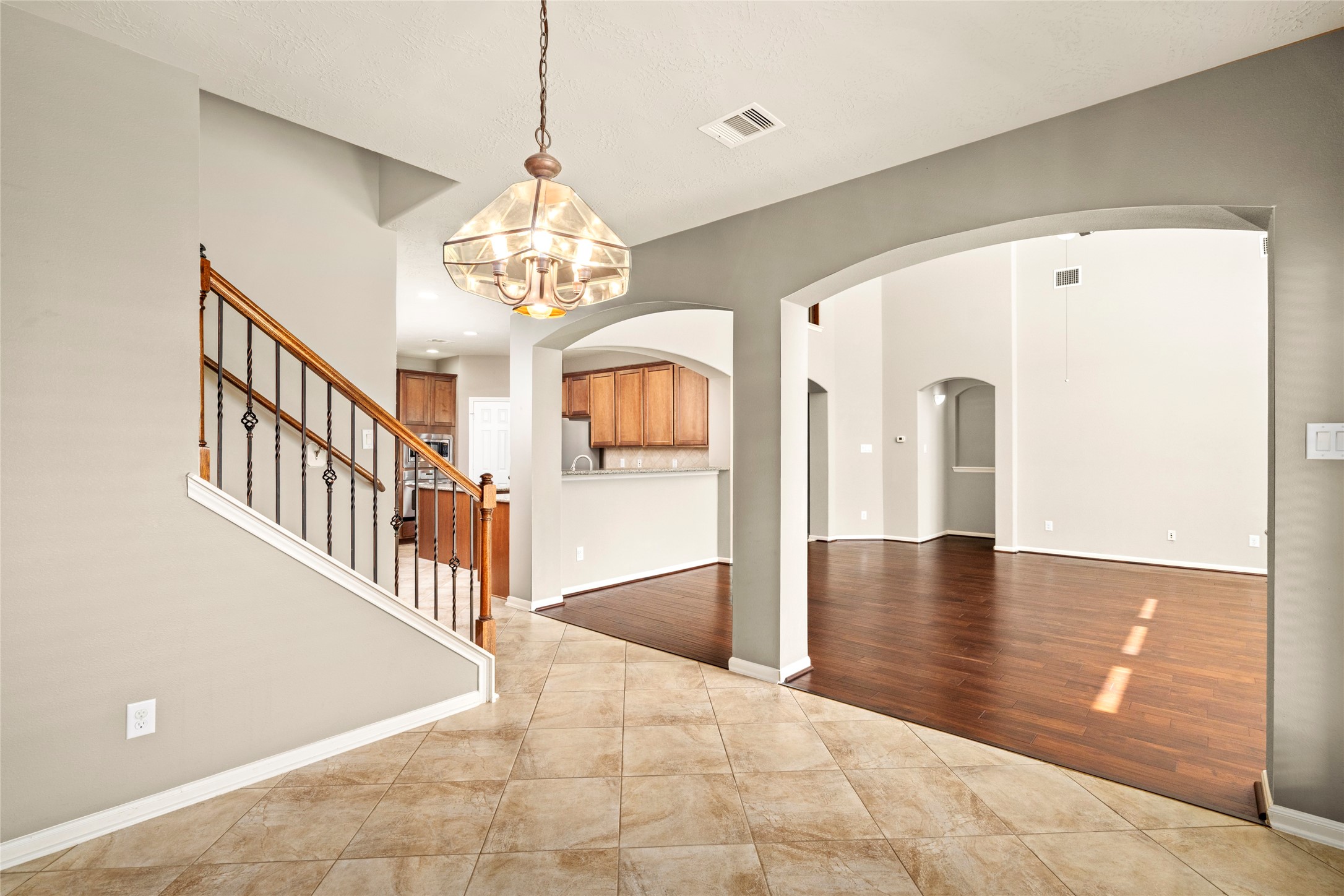 5307 Amber Sky Lane Rosharon, TX 77583 - Photo 17 of 50 This sun-filled breakfast room flows directly into the family room and gourmet kitchen, creating an open, connected living experience perfect for today's lifestyle.