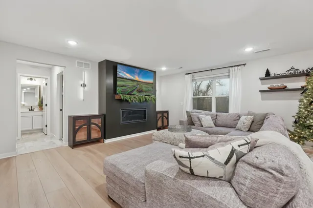 $515,000 | 6219 Highland Hills Lane South, Cottage Grove, MN 55016