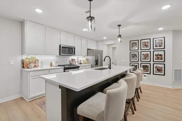 $515,000 | 6219 Highland Hills Lane South, Cottage Grove, MN 55016