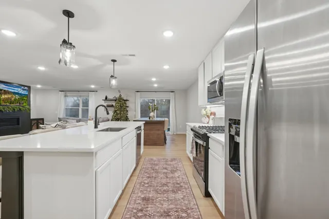 $515,000 | 6219 Highland Hills Lane South, Cottage Grove, MN 55016