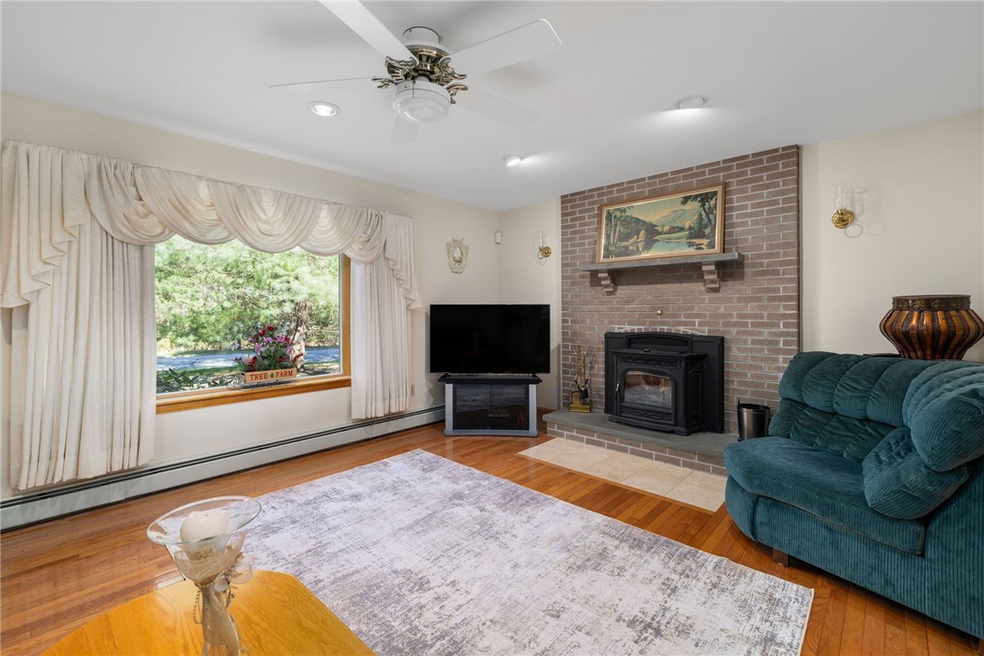 10 Oak Hill Road Scituate, RI 02831 - Photo 20 of 50