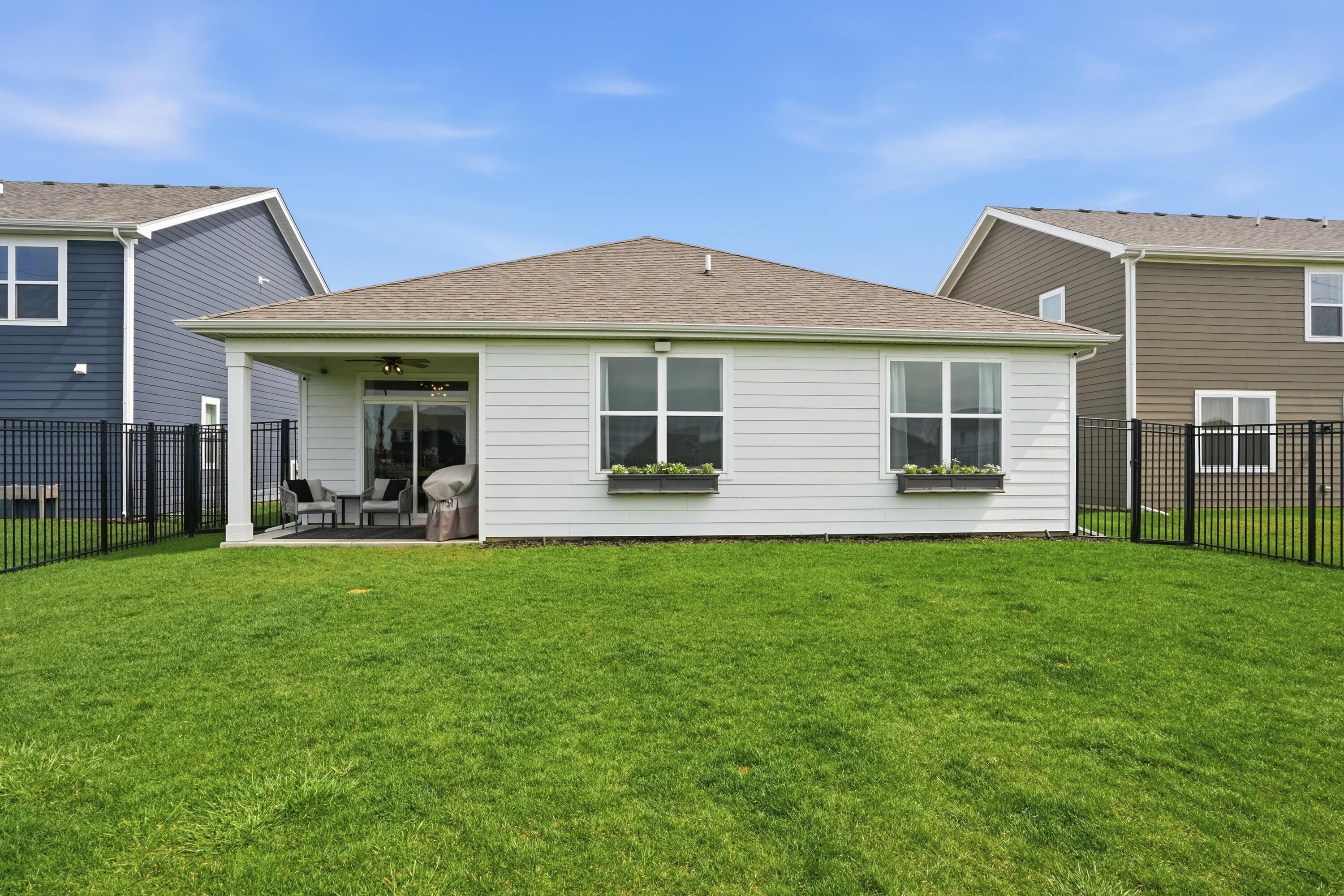 10324 Whitney Place Crown Point, IN 46307 - Photo 19 of 20 3000x2000