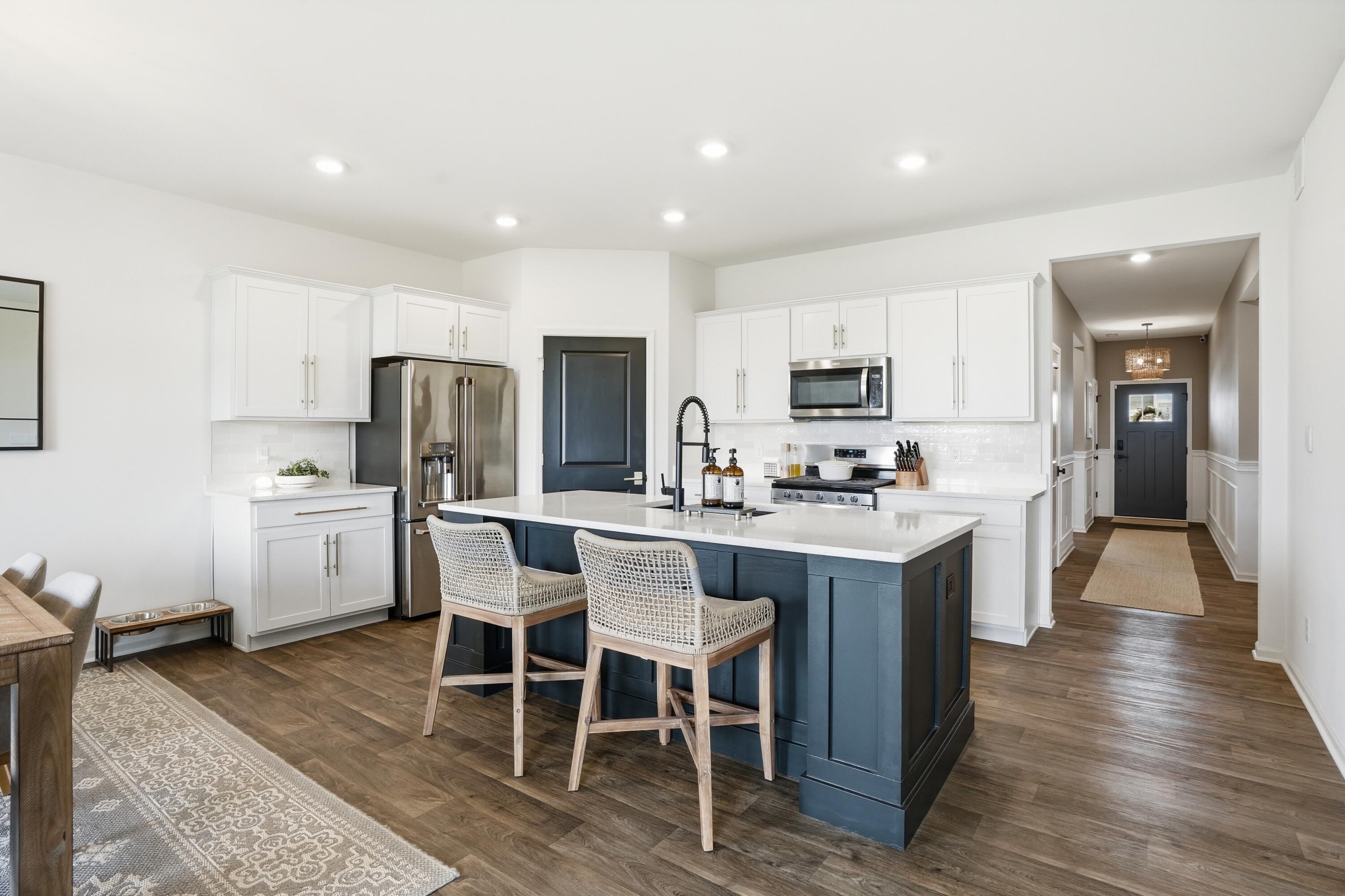 10324 Whitney Place Crown Point, IN 46307 - Photo 3 of 20 3000x1999