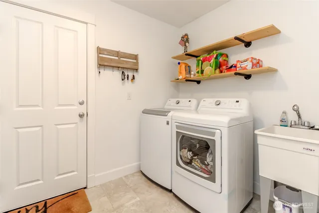 $574,950 | 181 Coal Avenue, Carbonado, WA 98323