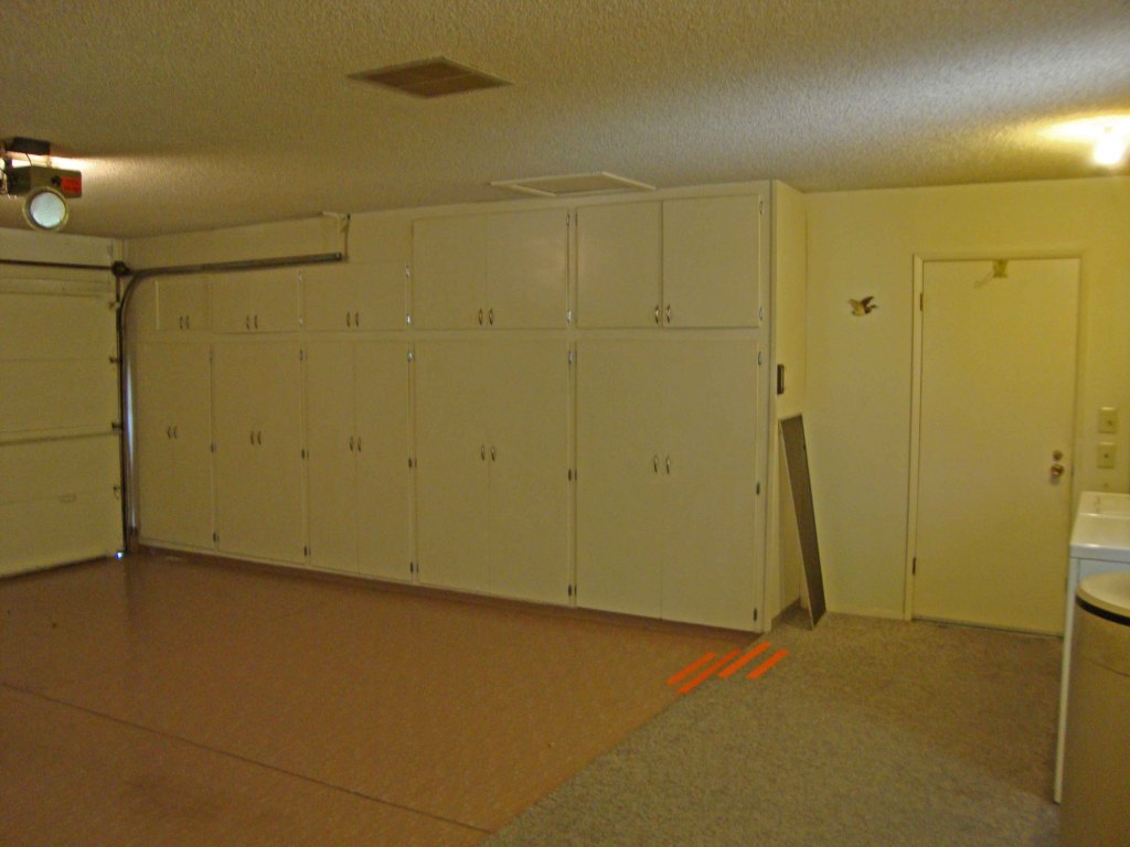 11065 West Oak Ridge Road Sun City, AZ 85351 - Photo 20 of 21 Garage 1