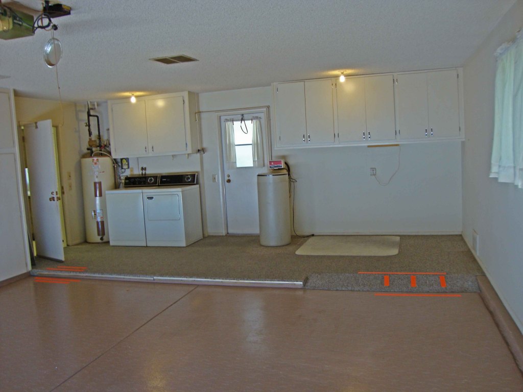 11065 West Oak Ridge Road Sun City, AZ 85351 - Photo 21 of 21 Garage Utility Area