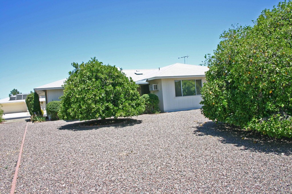 11065 West Oak Ridge Road Sun City, AZ 85351 - Photo 4 of 21 BACKYARD 2