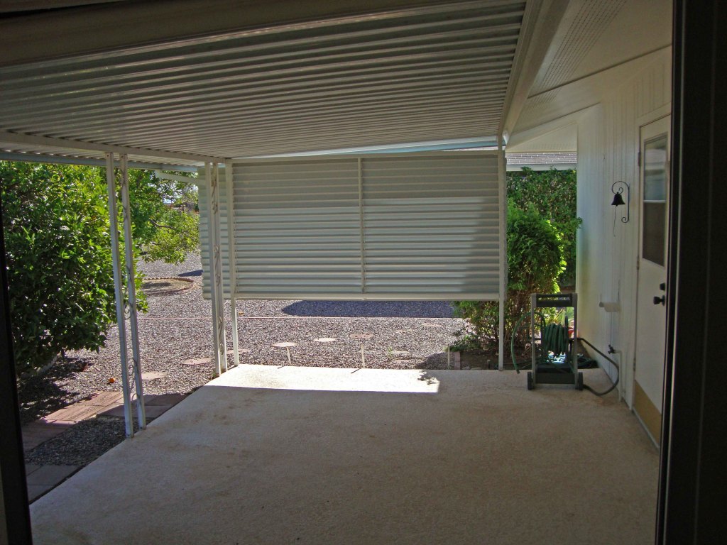 11065 West Oak Ridge Road Sun City, AZ 85351 - Photo 6 of 21 Covered Patio