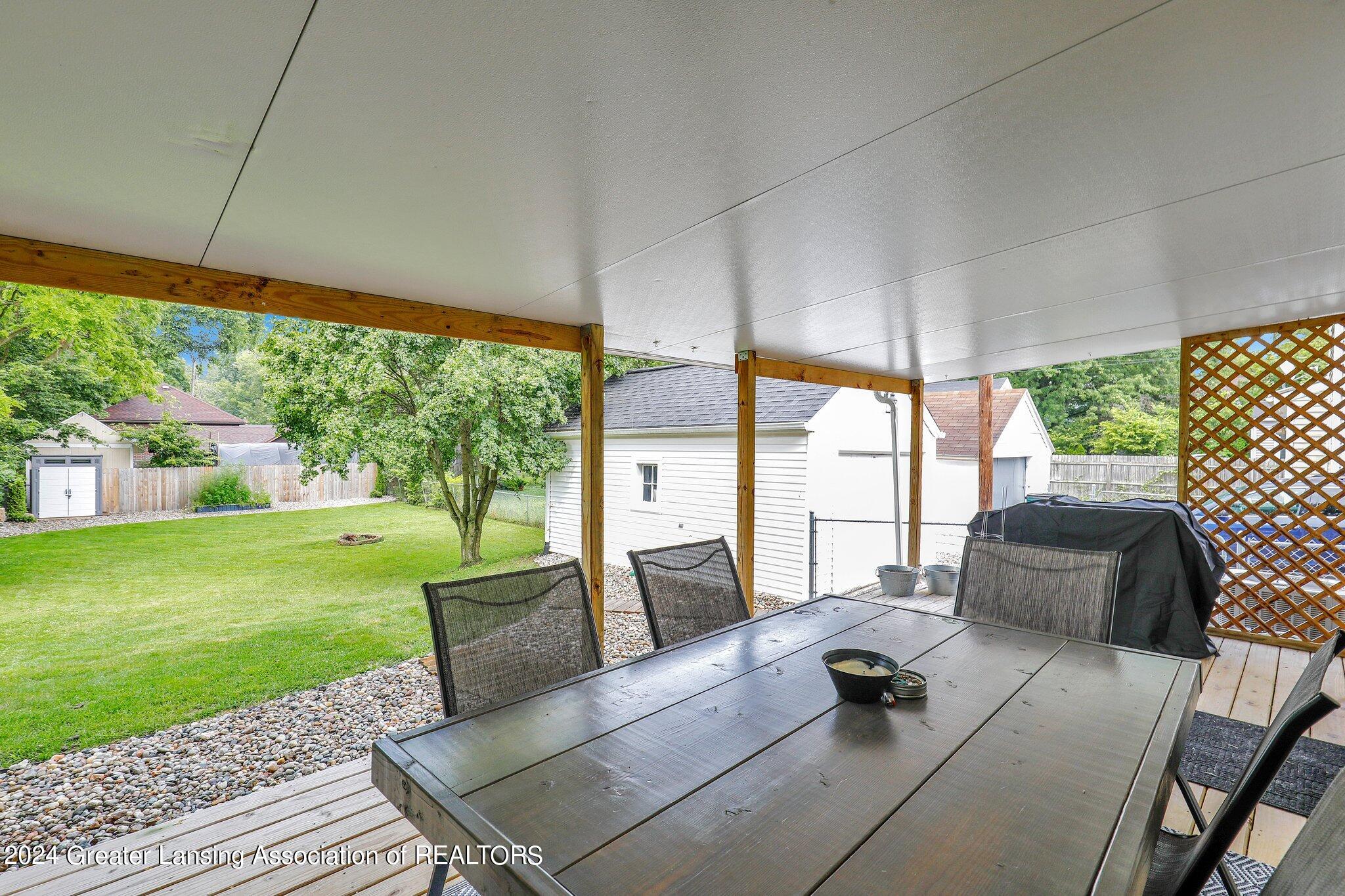 701 Riley Street Lansing, MI 48910 - Photo 38 of 39 10-web-or-mls-Open Ended Media-10