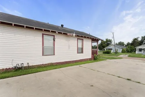 $129,900 | 926 Pryce Street, Lake Charles, LA 70601