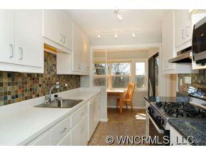 5 Graystone Road Asheville, NC 28804 - Photo 3 of 23 Gallery Image 3