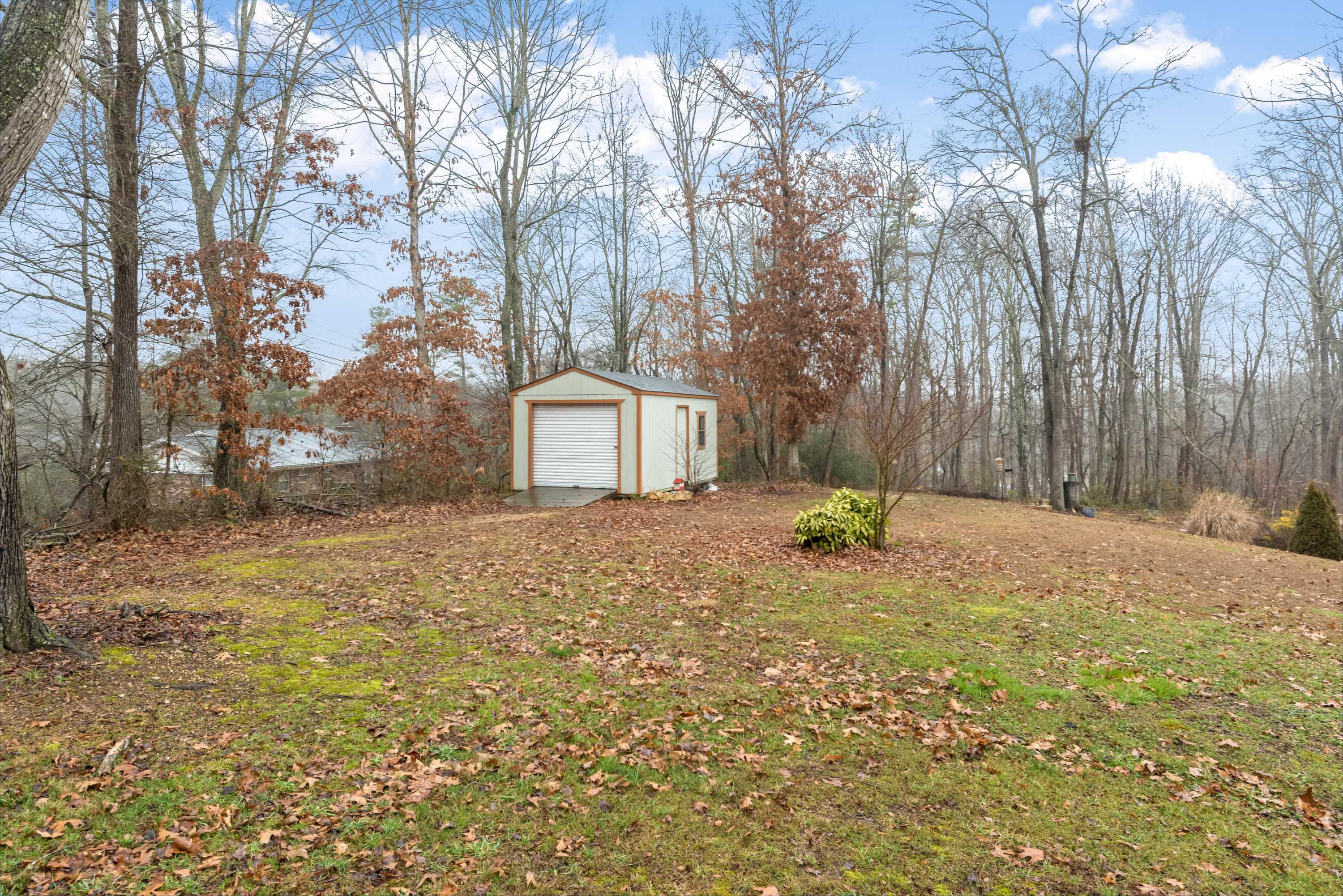 9131 Rocky Point Road Soddy Daisy, TN 37379 - Photo 8 of 32 9131_Rocky_Point_Rd_08