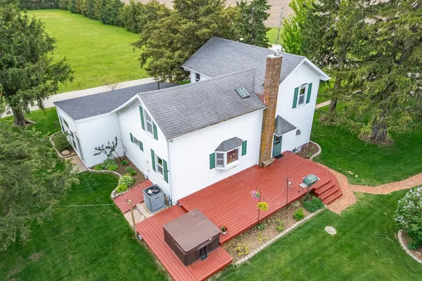 $560,000 | 1392 Red Brick Road, Dixon, IL 61021