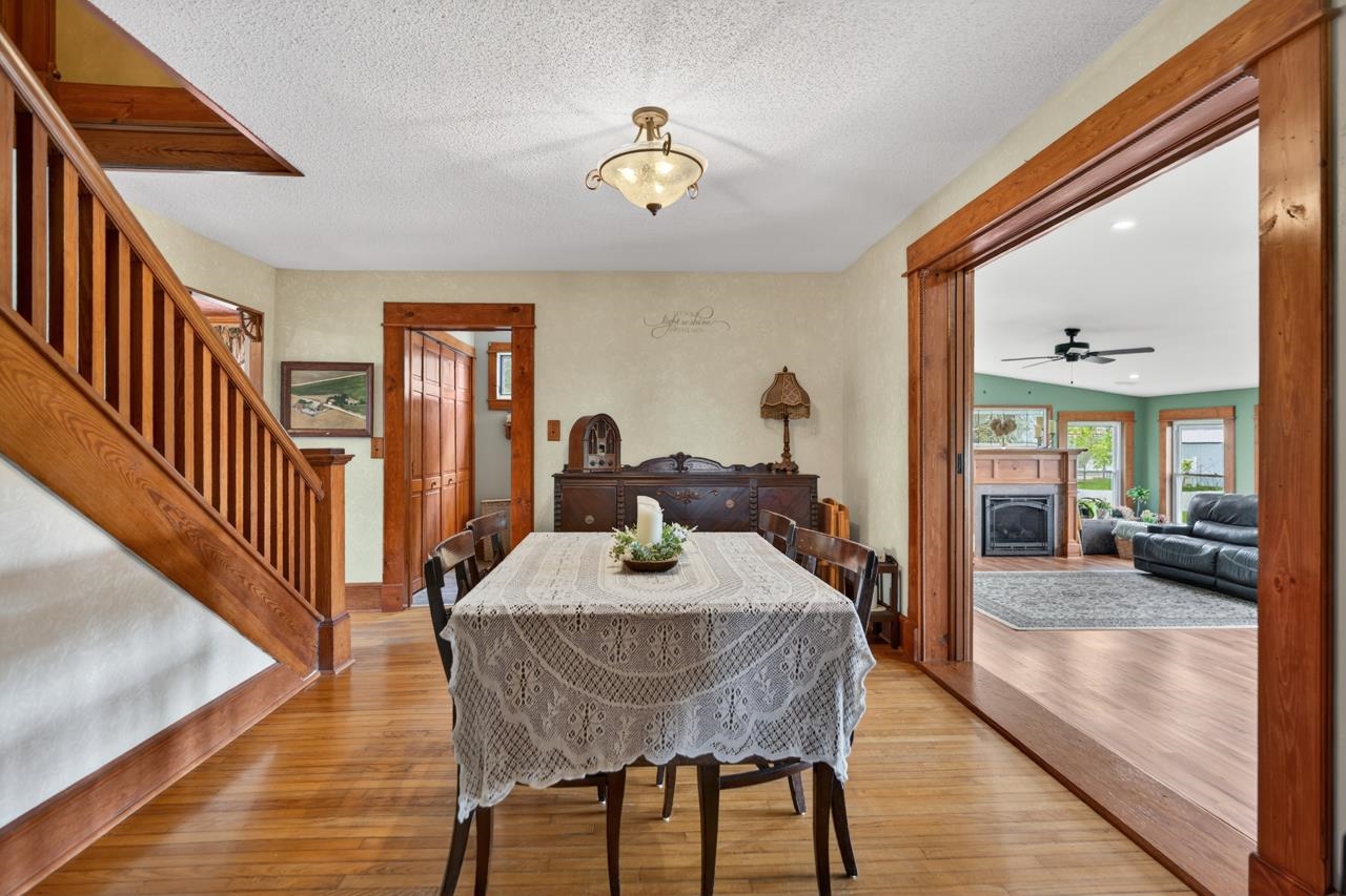 1392 Red Brick Road Dixon, IL 61021 - Photo 9 of 52