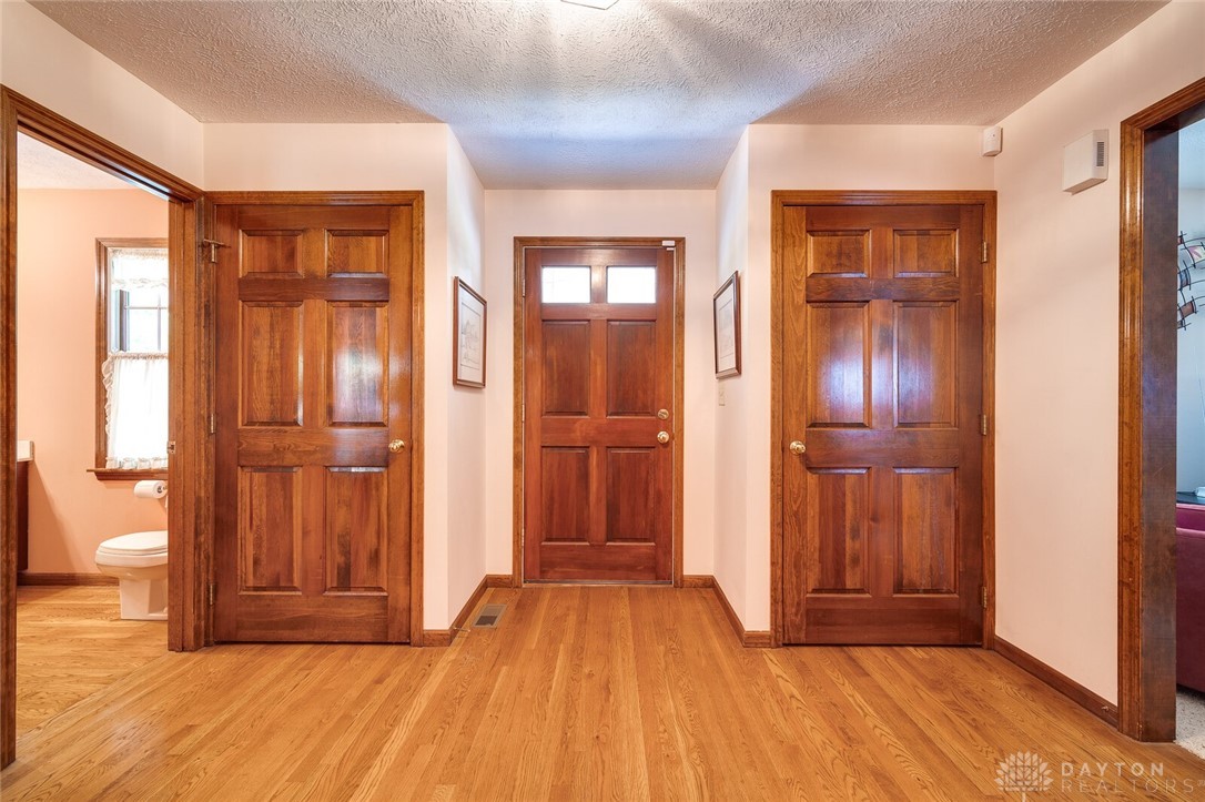 7240 Shull Road Huber Heights, OH 45424 - Photo 6 of 59