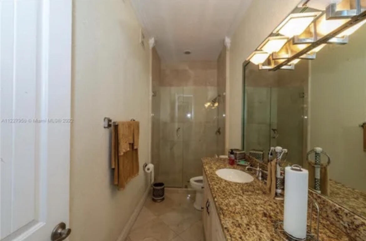 423 Northeast 3rd Street Pompano Beach, FL 33060 - Photo 26 of 33 IMG_7638