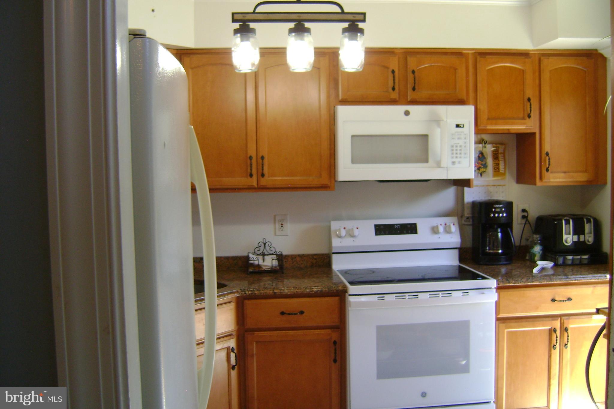 550 North York Road, Unit 13B Hatboro, PA 19040 - Photo 18 of 42