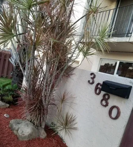 $2,175 | 3680 Southwest 59th Avenue, Unit 8, Davie, FL 33314