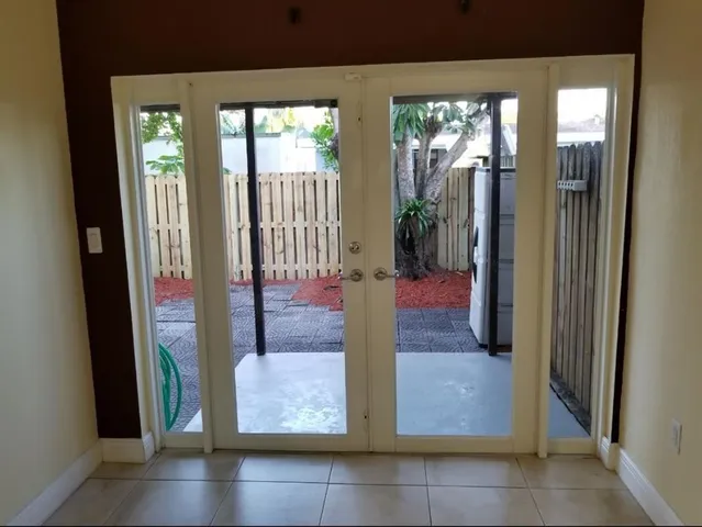 $2,175 | 3680 Southwest 59th Avenue, Unit 8, Davie, FL 33314