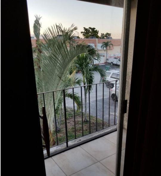 3680 Southwest 59th Avenue, Unit 8 Davie, FL 33314 - Photo 6 of 15