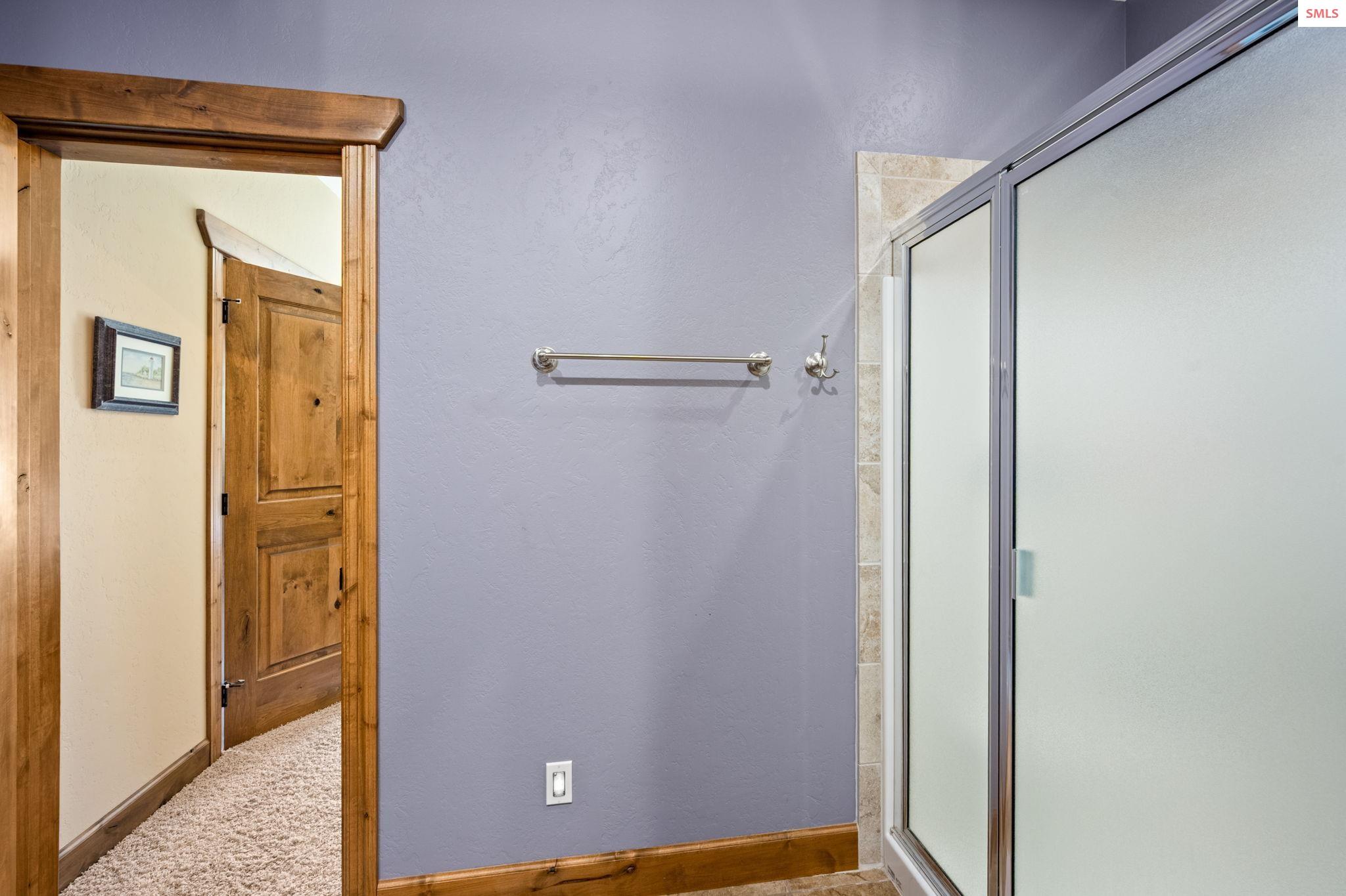 289 Gold Road Naples, ID 83847 - Photo 47 of 98 Gallery Image 47