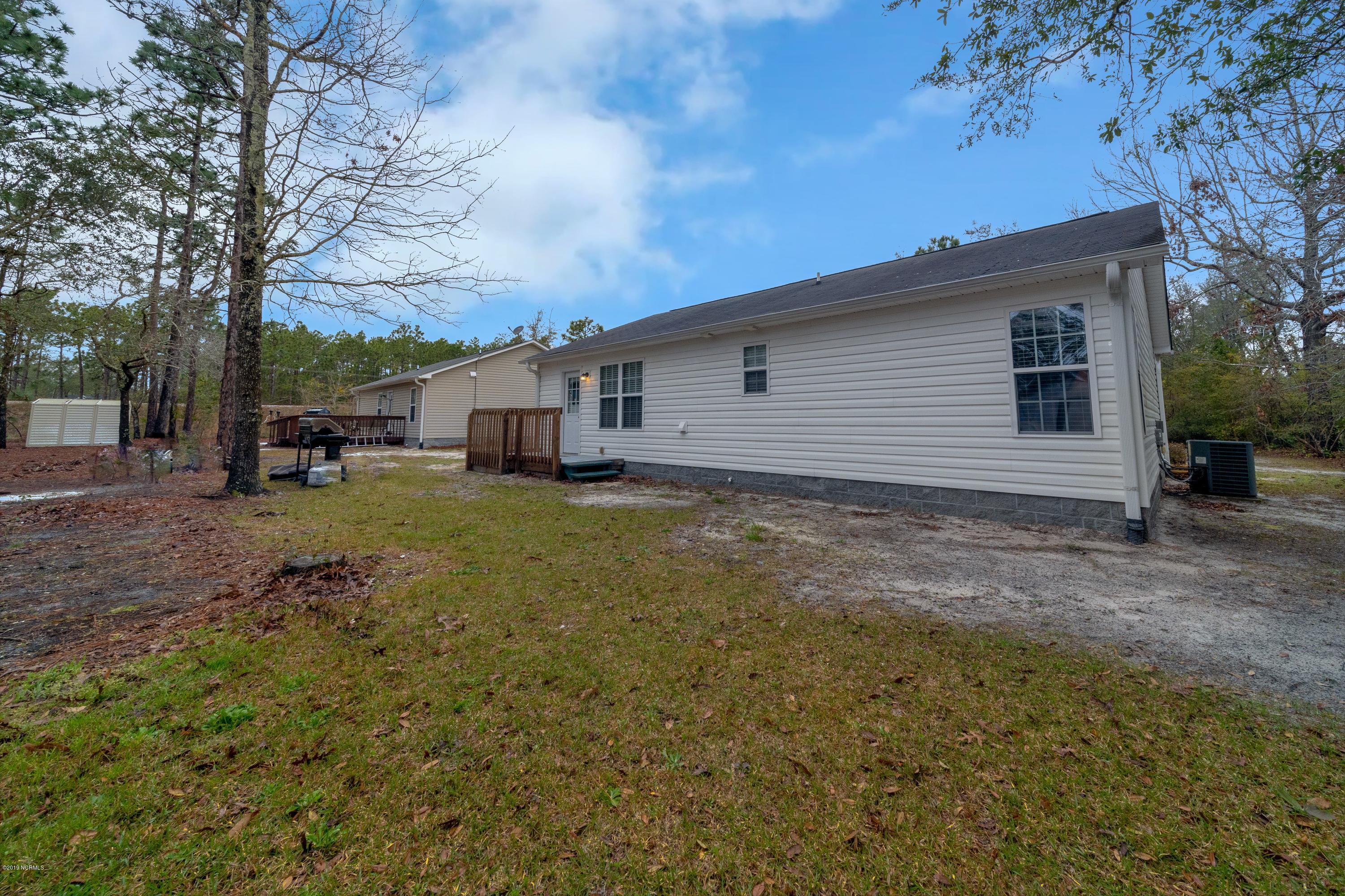 1018 Greenview Road Southport, NC 28461 - Photo 4 of 15 10188 Greenview-4
