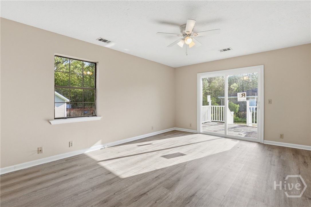 907 North Ash Street Springfield, GA 31329 - Photo 14 of 20