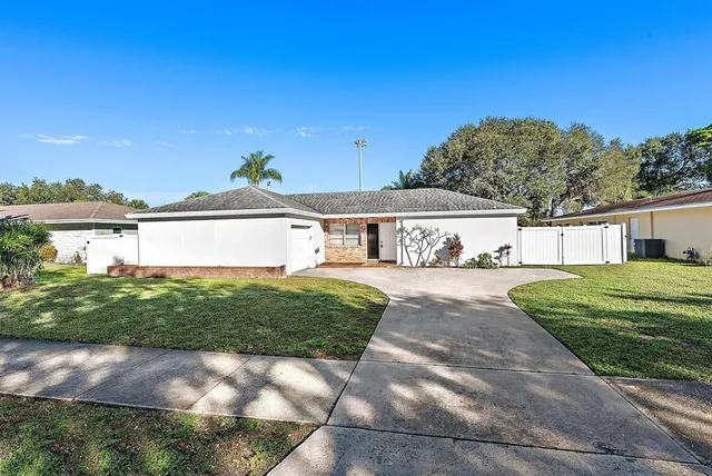$3,600 | 4447 Holly Drive, Palm Beach Gardens, FL 33410