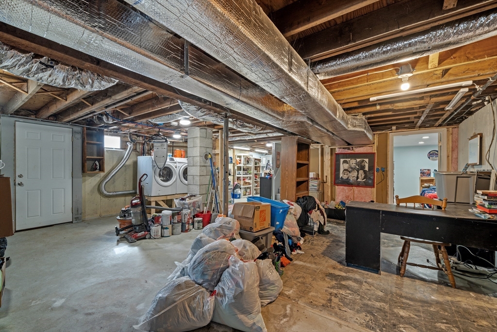 701 Mohawk Road Somerset, MA 02726 - Photo 25 of 34 Gallery Image 25