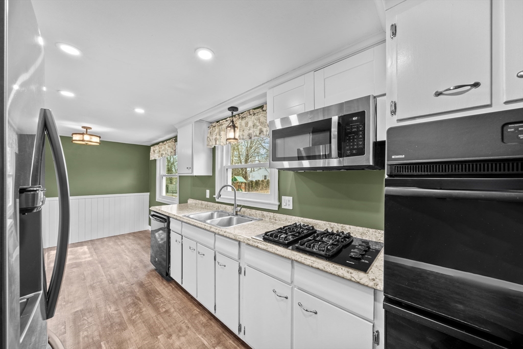 701 Mohawk Road Somerset, MA 02726 - Photo 10 of 34 Gallery Image 10
