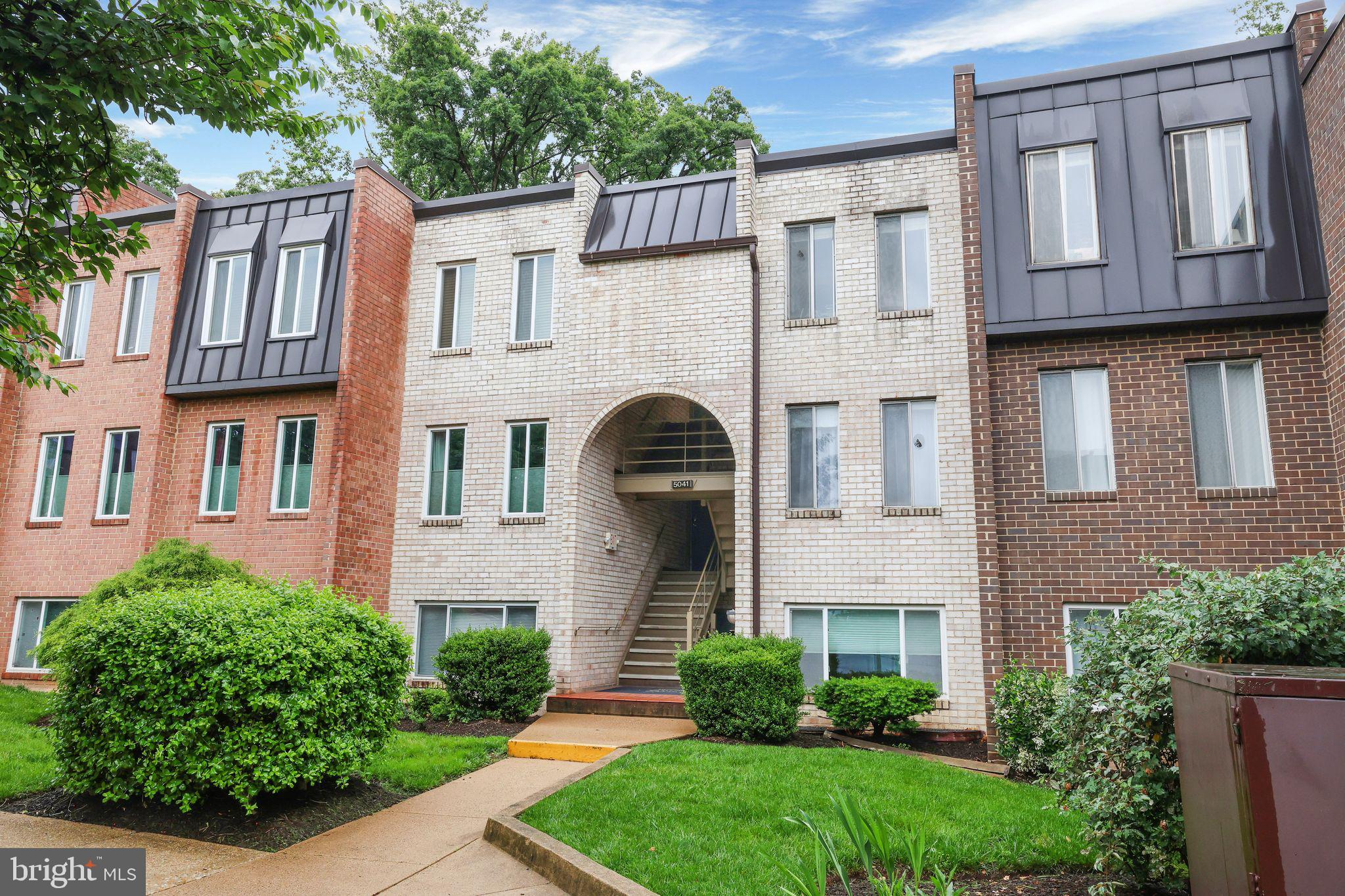 5041 7th Road South, Unit 102 Arlington, VA 22204 - Photo 1 of 40