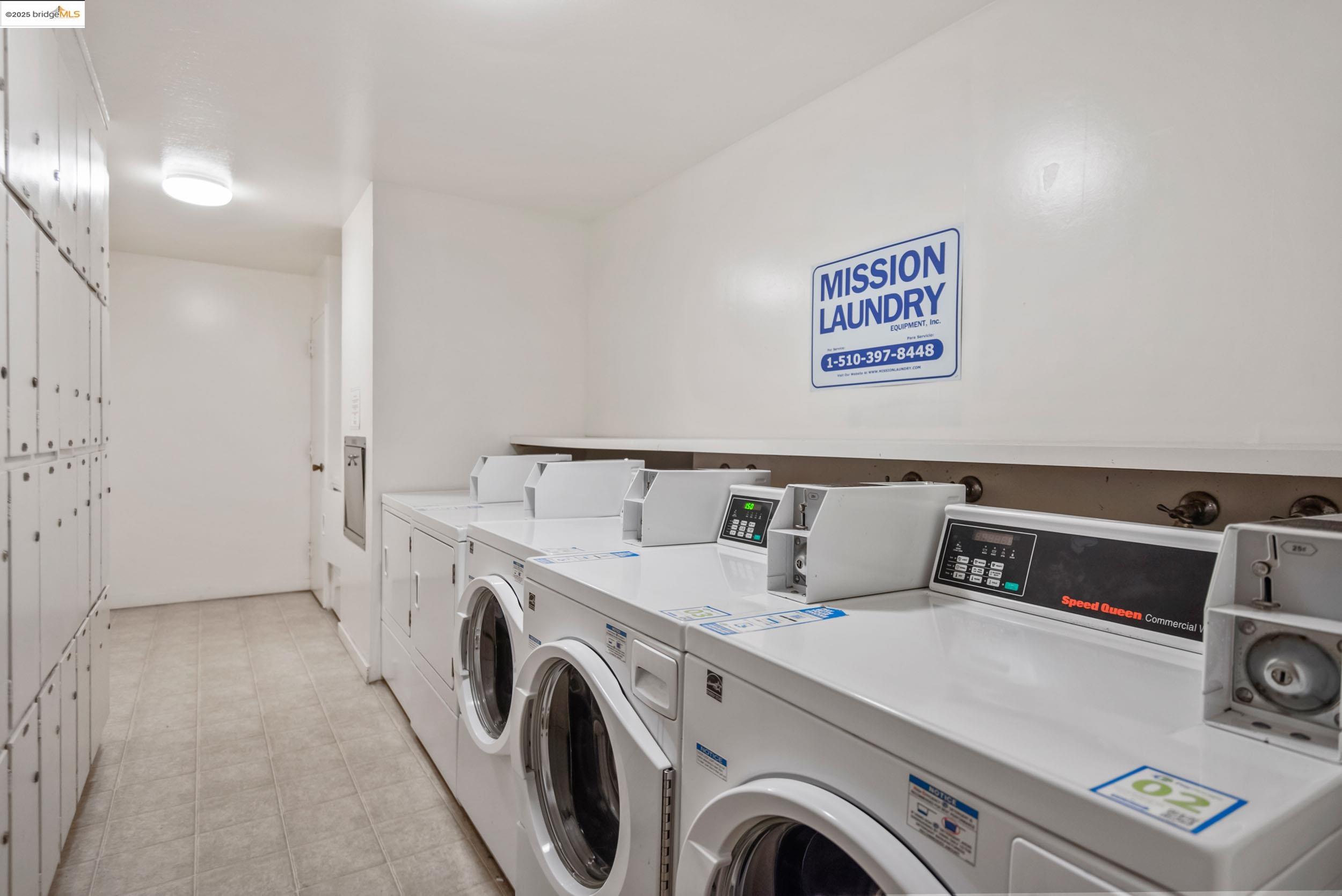 288 Whitmore Street, Unit 310B Oakland, CA 94611 - Photo 21 of 37 a utility room with dryer and washer