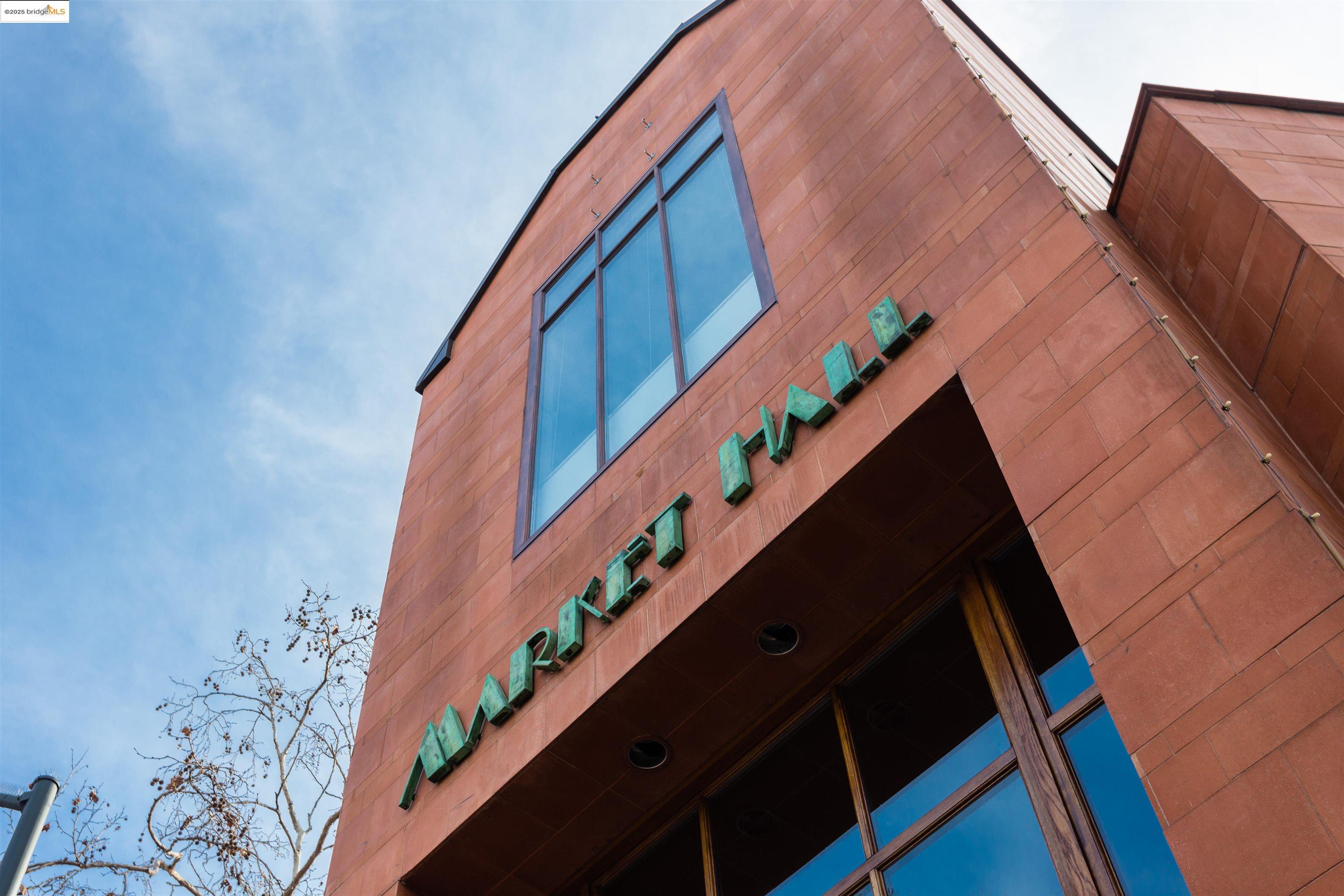 288 Whitmore Street, Unit 310B Oakland, CA 94611 - Photo 36 of 37 a view of balcony