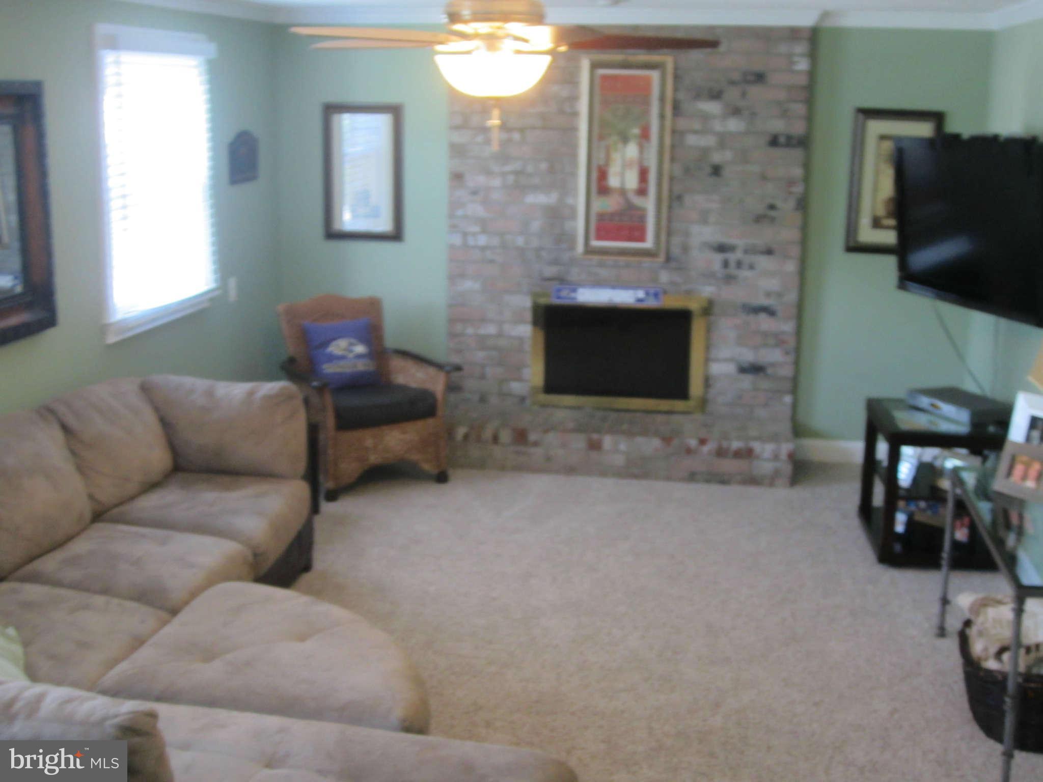 907 Farmstead Road Cockeysville, MD 21030 - Photo 16 of 22 Family Room