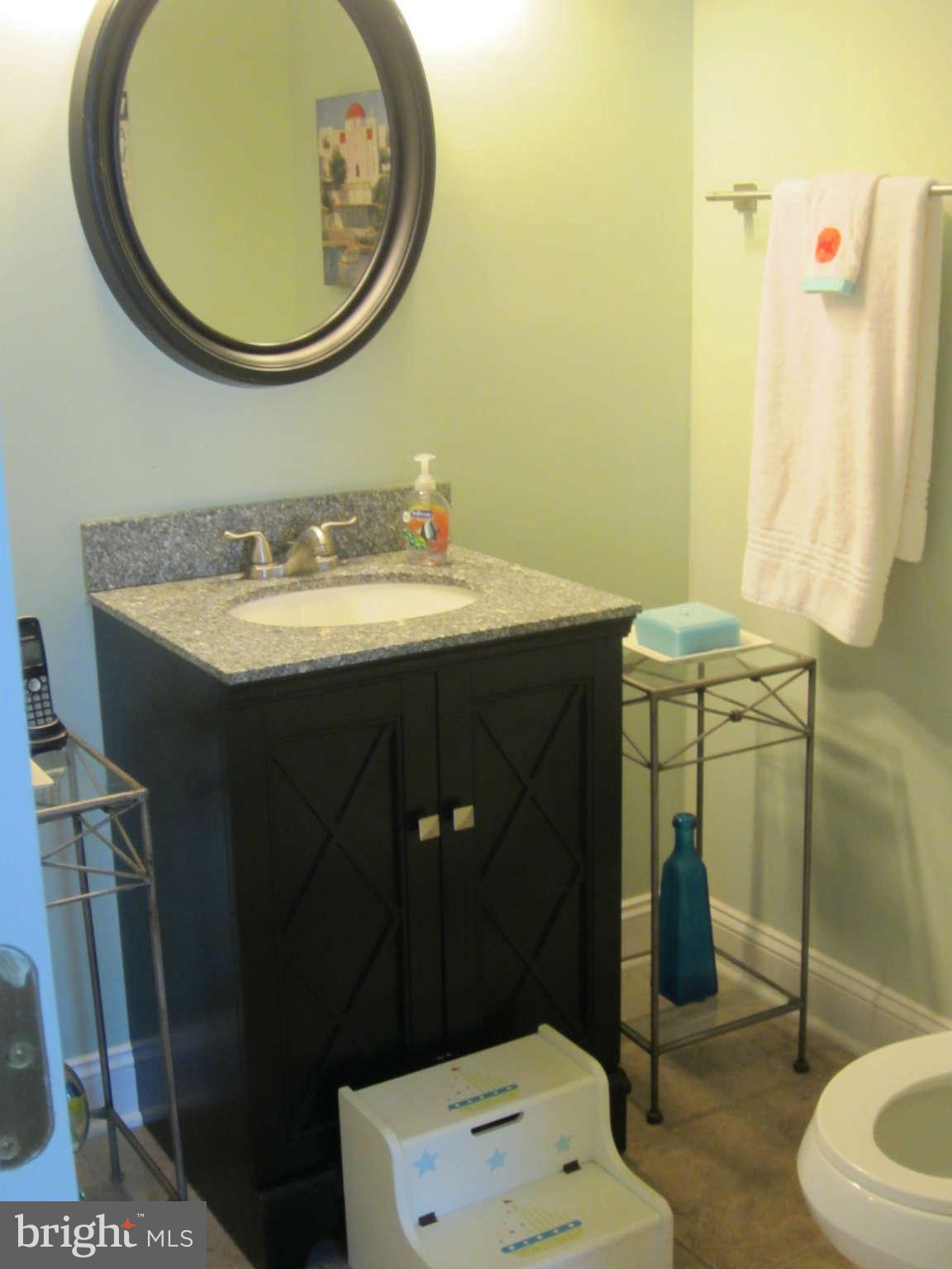 907 Farmstead Road Cockeysville, MD 21030 - Photo 18 of 22 Bath