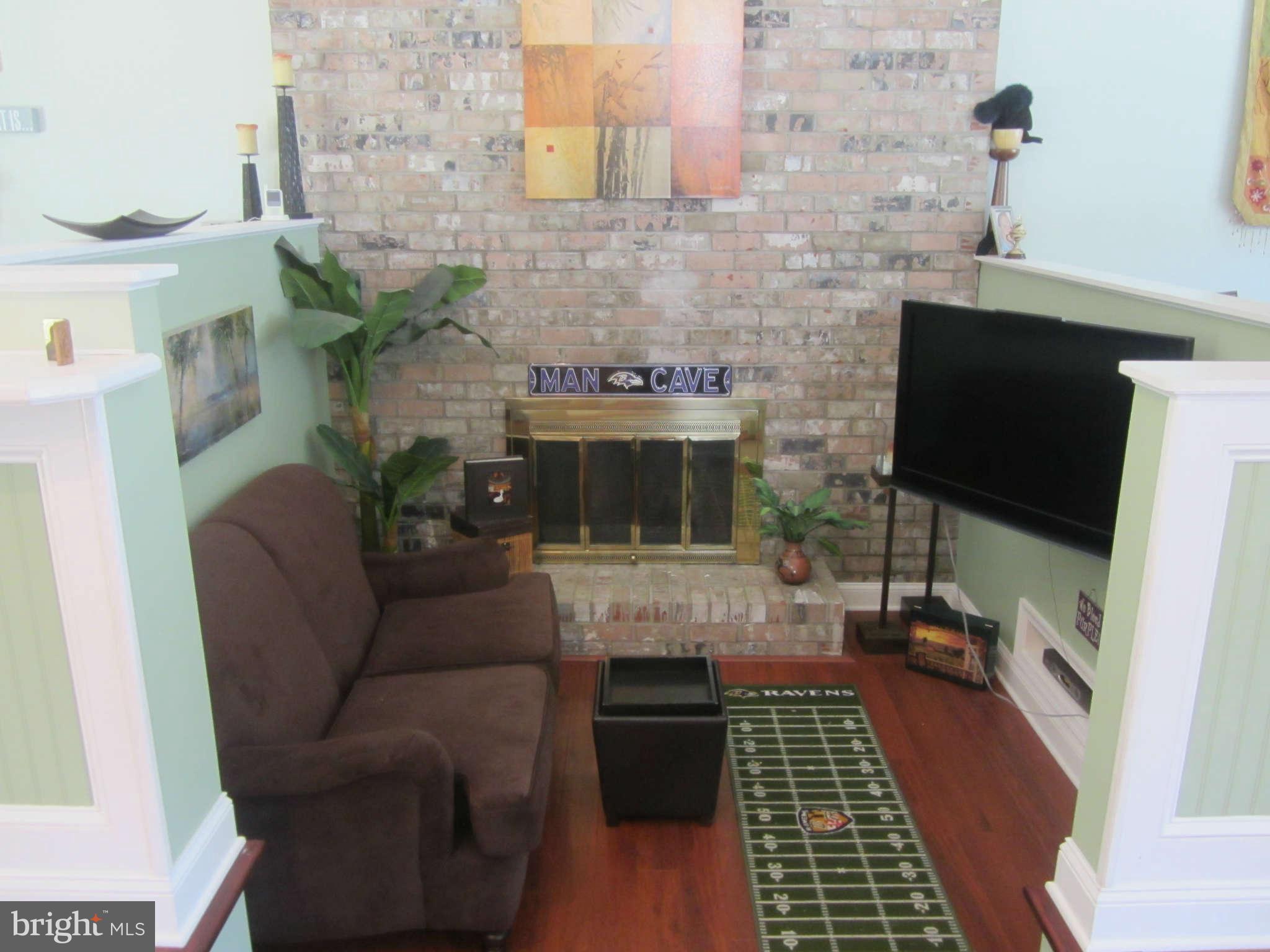 907 Farmstead Road Cockeysville, MD 21030 - Photo 6 of 22 Living Room