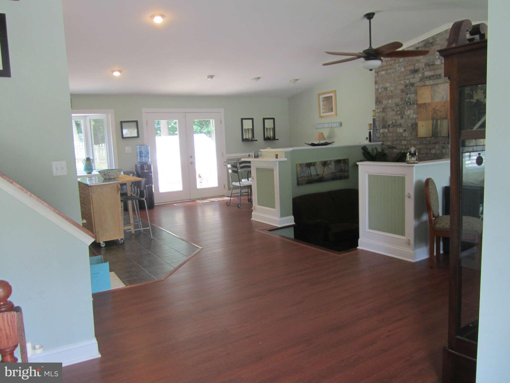 907 Farmstead Road Cockeysville, MD 21030 - Photo 10 of 22 Interior General